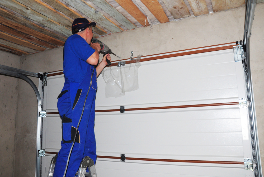 4 Significant Signs That You Need To Have Garage Door Repairs